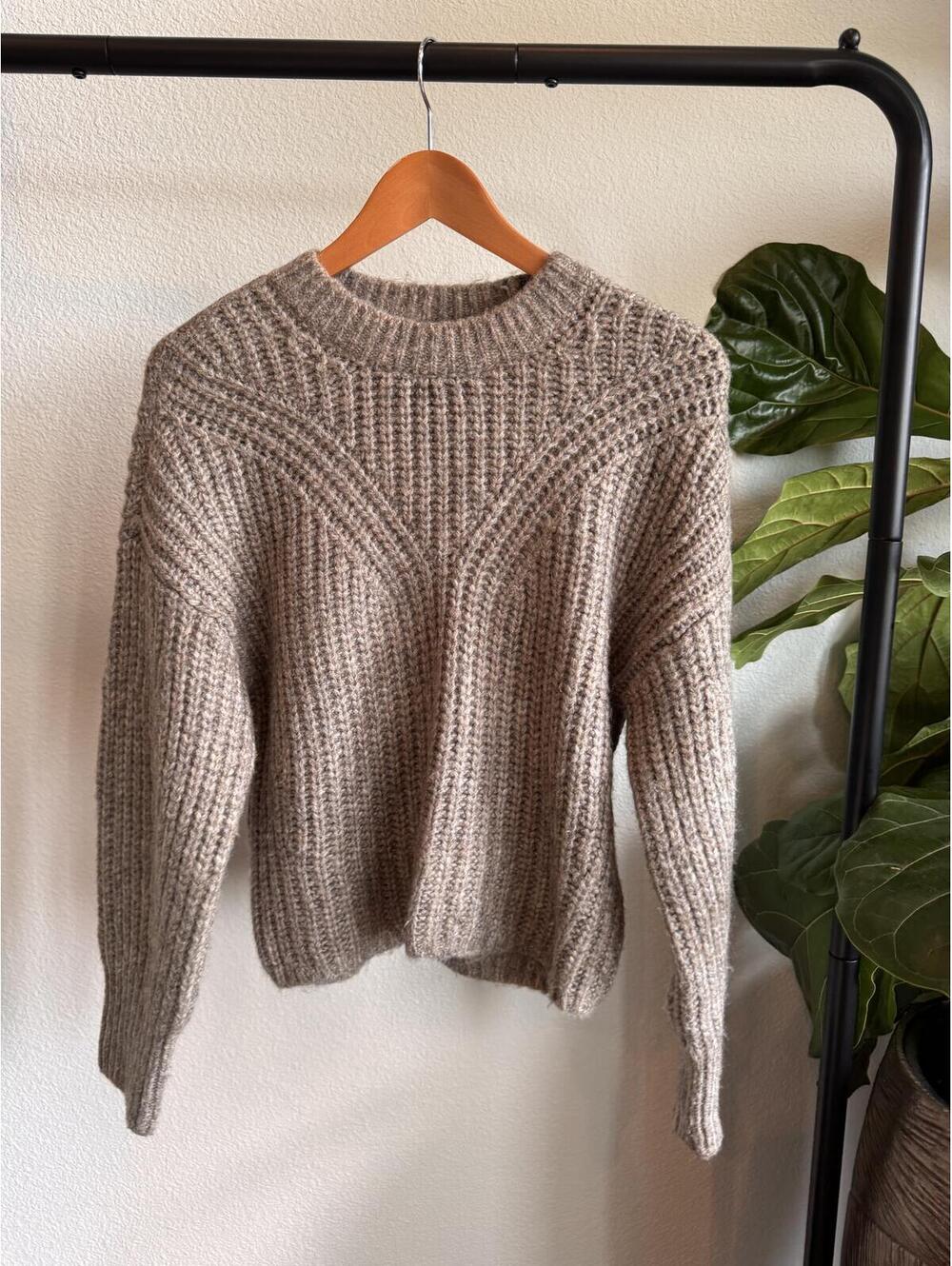 Abercrombie & Fitch Chunky Ribbed Crewneck Sweater XS Oatmeal Taupe Cozy Knit